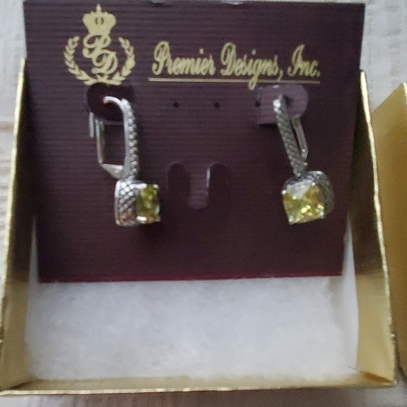 NWT  PREMIER DESIGNS  CITRINE  EARRINGS - Picture 4 of 6